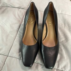 SAM EDELMAN black pump